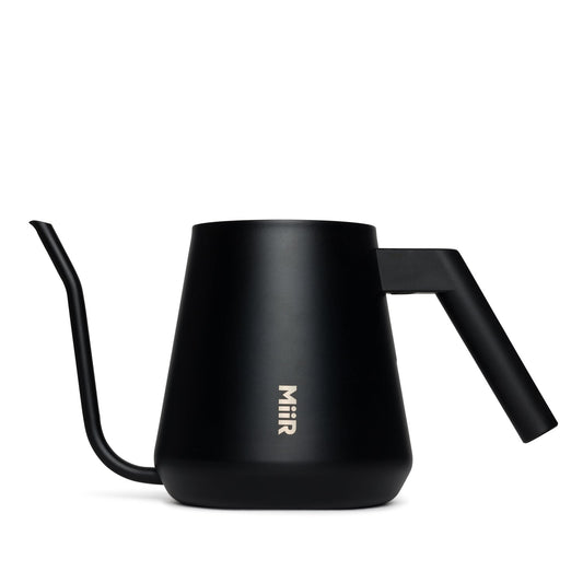 new-standard-pour-over-kettle-r0 Pour_Over_Kettle_Black_Studio_0222_Front.jpg