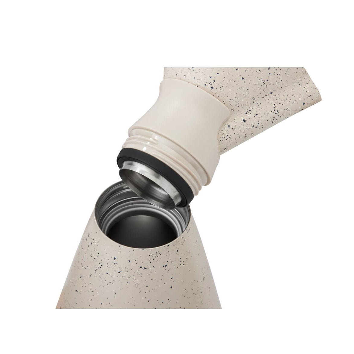 new-standard-carafe-a7 WebPDP-33oz_New_Standard_Carafe_Desert_Tan_Speckle_Studio__CAR1SVOS224_45_Top_Staged.jpg