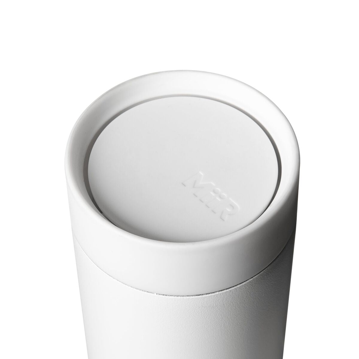 360-lid-g9 WebPDP-360_Lid_White__3602PNWM001_X2Studio_Closeup_Closed.jpg