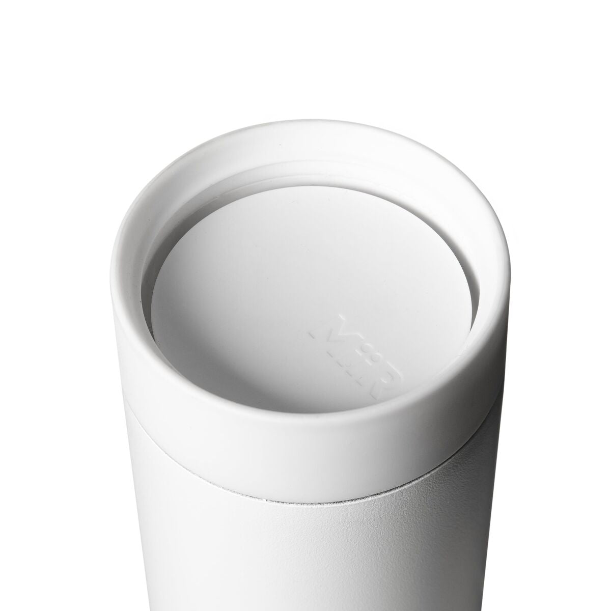 360-lid-g9 WebPDP-360_Lid_White__3602PNWM001_X2Studio_Closeup_Open.jpg