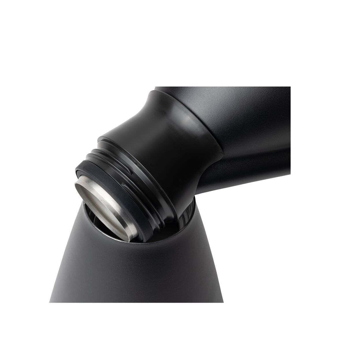 new-standard-carafe-a7 WebPDP-Carafe_Black_Studio_0722_45_Deg_Top_Staged__CAR1SVOS002.jpg