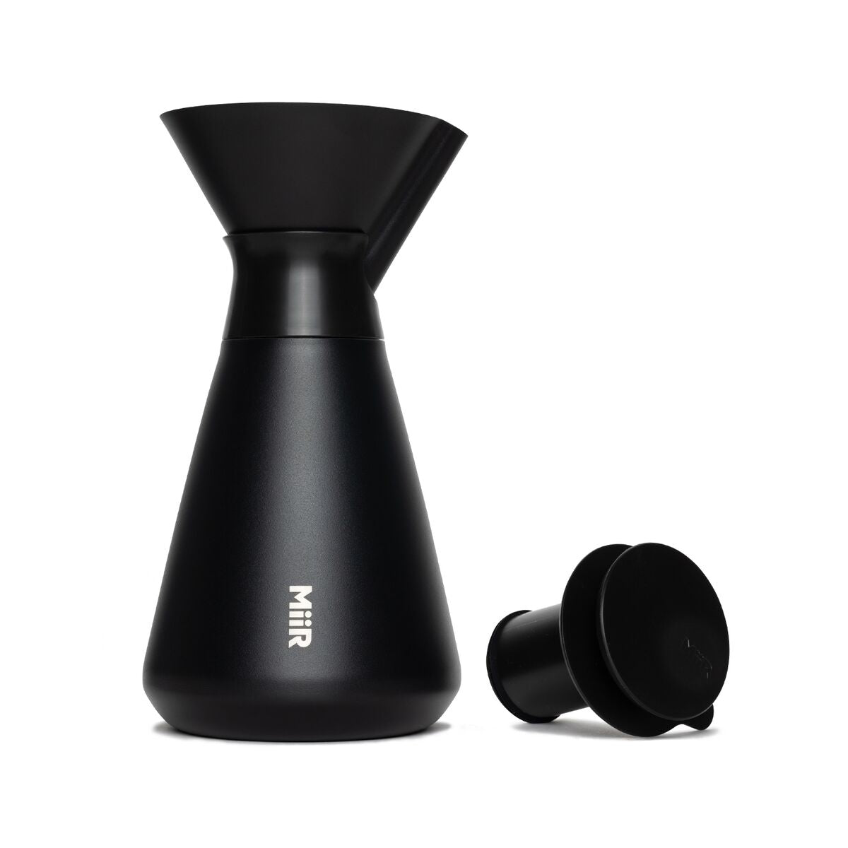 new-standard-carafe-a7 WebPDP-Carafe_Black_Studio_0722_Front_Lid_Staged__CAR1SVOS002.jpg